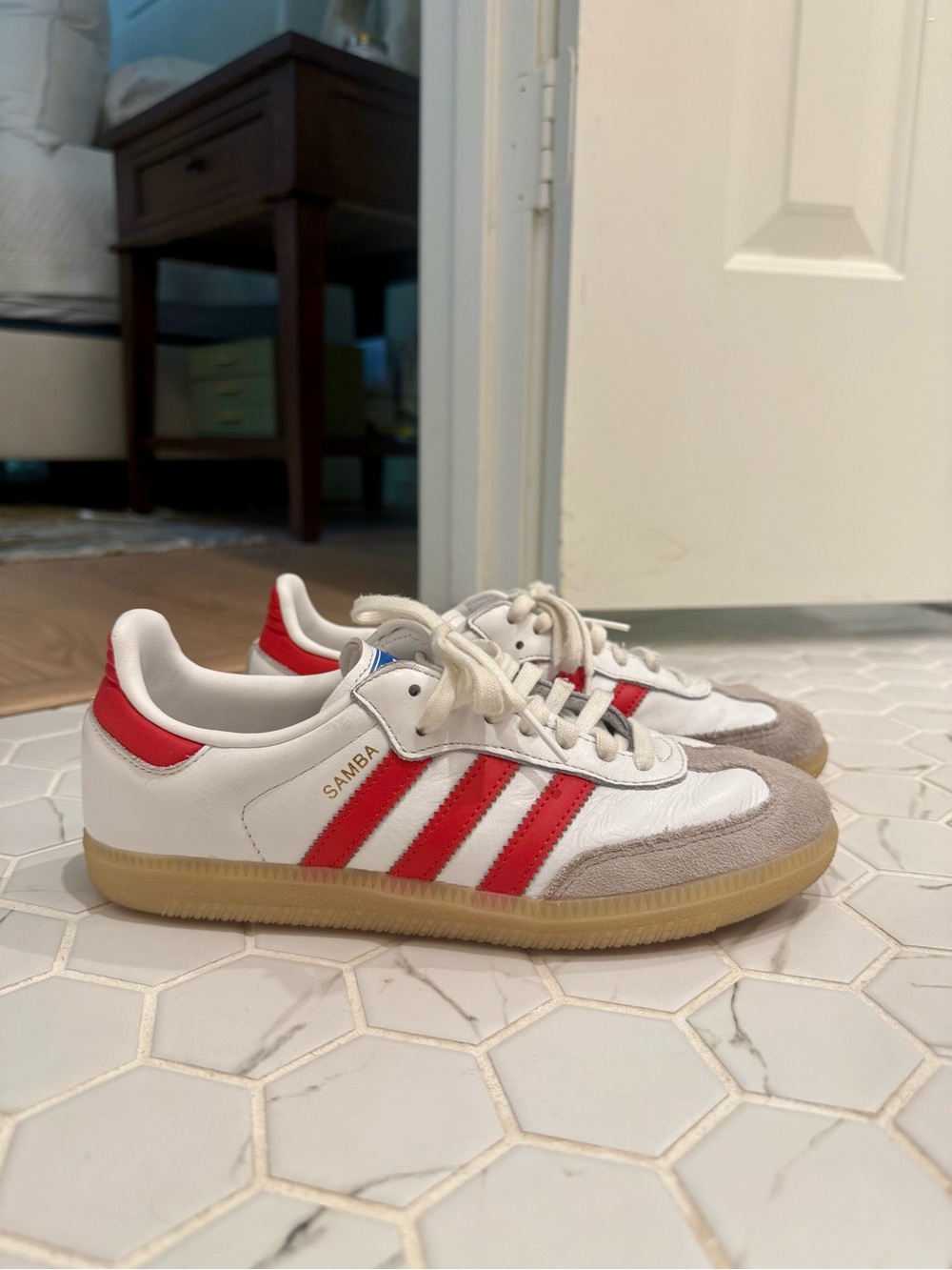 Adidas Samba Sneakers in White and Red - Picture 2 of 5